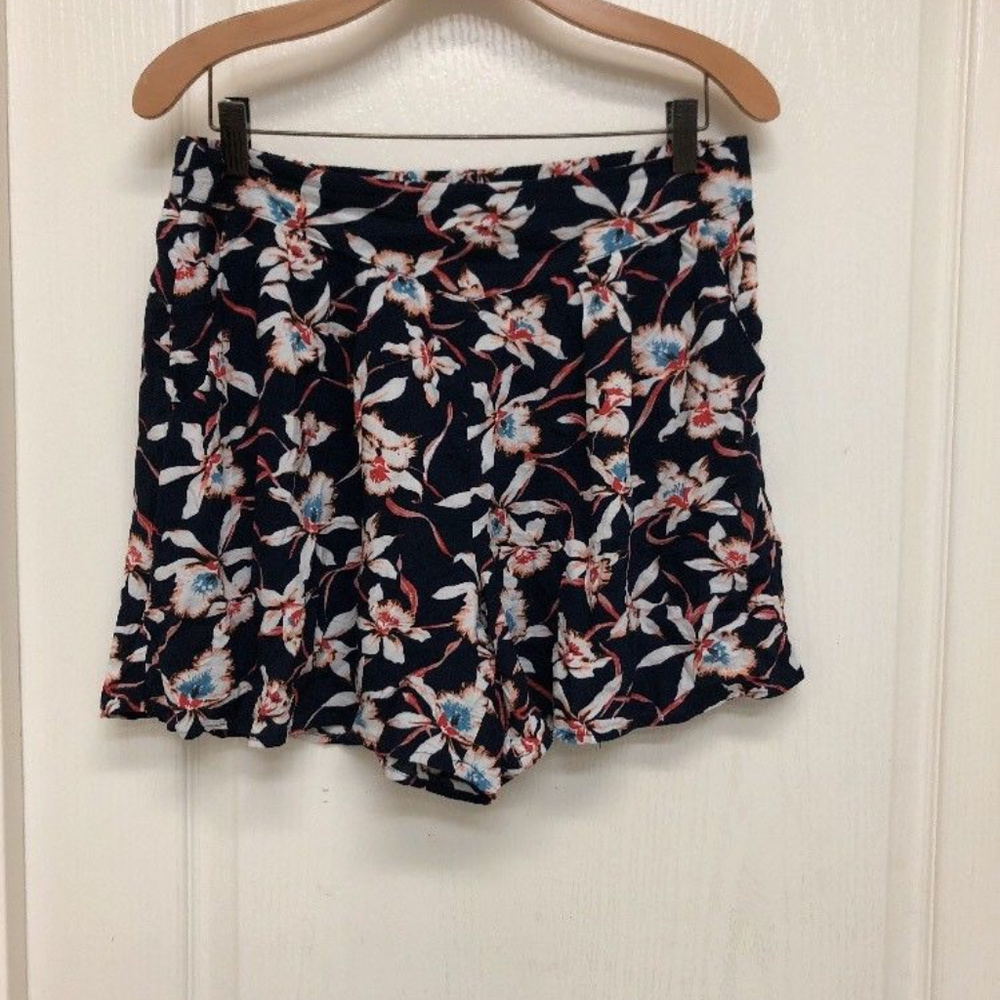 One 5 One Bohemian Shorts NAvy Floral Womens Sz L